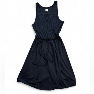 Black Sleeveless Dress